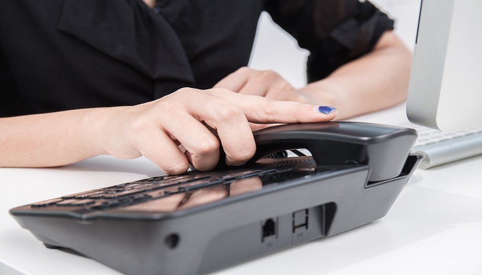 redial电话上什么意思 redial在电话上的含义 redial电话上什么意思 redial在电话上的含义