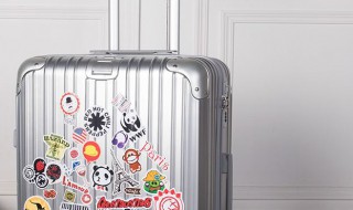 新旅行箱怎么设置密码（新旅行箱怎么设置密码锁）