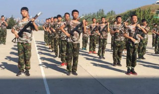 高一新生自我介绍（高一新生自我介绍女生简短）