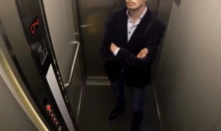 梦见电梯坠落（梦见电梯坠落是什么预兆）