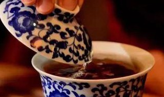 盖碗茶正确的喝法（盖碗茶正确的喝法姿势）