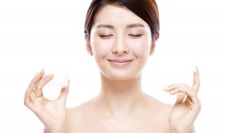 如何去鼻子上的黑头最有效方法 如何去鼻子上的黑头最有效方法图解