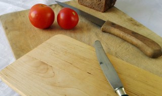 菜刀上面那个圆孔起什么作用 菜刀上面那个圆孔起什么作用呢