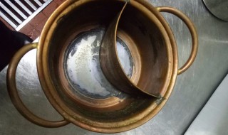 铜锅如何清洗（铜锅如何清洗渍垢）