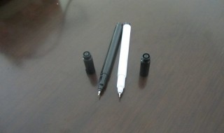 笔帽上的小孔有什么作用（中性笔笔帽上的小孔有什么作用）