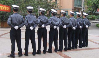 跨立的基本动作要领（跨立的基本动作要领是什么）