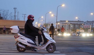 电动摩托车为什么不挂牌 电动摩托不能挂牌