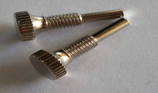 螺丝断在螺丝孔里怎么弄出来 眼镜螺丝断在螺丝孔里怎么弄出来