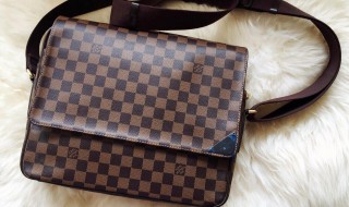 包包拉链氧化怎么解决（包包链子氧化了怎么办）