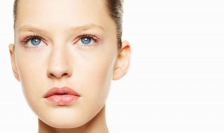 脸上长痘出油大怎么办 脸上出油严重长痘怎么办