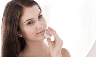 精华露和精华液什么区别（精华露和精华液什么区别图片）