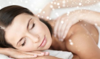 背后祛痘的最好方法（背后祛痘的最好方法图片）