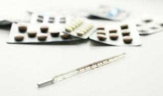 温度计的工作原理（水银温度计的工作原理）