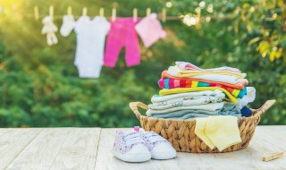 衣服有胶水怎么去除妙招（小妙招 怎样去除衣服上的胶水）