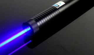 激光笔能在几秒内使火柴燃烧 激光笔能在几秒之内使火柴燃烧