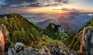 阳坡阴坡怎么判断 阳坡阴坡怎么判断雪线