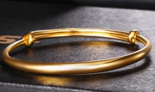 黄金手镯太紧怎么取下来（黄金手镯怎么收紧）