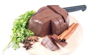 鸭血怎么看（鸭血怎么看熟不熟）