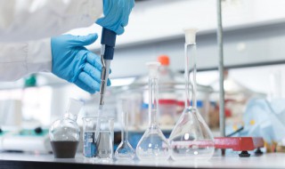 烧杯的使用方法和注意事项（烧杯的使用方法和注意事项和作用）