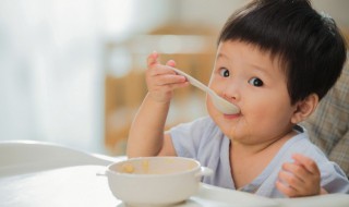 吃饭的时候应该注意哪些事情 吃饭的时候应该注意哪些事情和细节