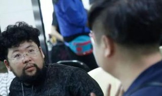 怎样瞬间把人逗笑 怎样瞬间把人逗笑的句子