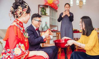 回门带什么礼物（结婚第二天回门带什么礼物）