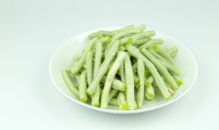 冻了的豆角还能吃吗（冻了的豆角还能吃吗会中毒吗）