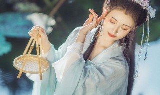 古风唯美句子带有薄凉（古风唯美句子带有薄凉的句子）