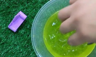 用液体胶水怎样做泥 用液体胶水怎样做泥土