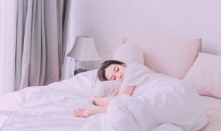 怎样哄女朋友睡觉（怎样哄女朋友睡觉的情话）