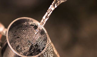 酒精戒断的方法 酒精戒断的方法不包括