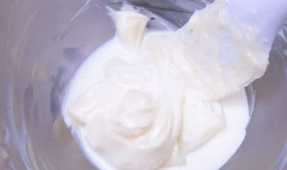 稀奶油和淡奶油有什么区别 稀奶油和淡奶油有什么区别奶油植物奶油吗