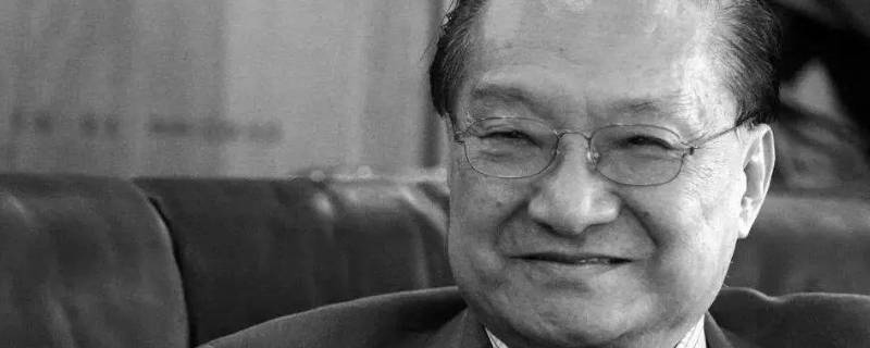 查良镛怎么读（查良镛怎么读姓氏）