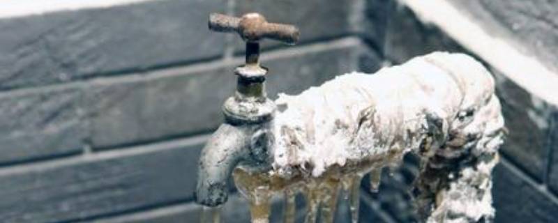 水管上冻怎么快速解冻（水管冻住了有什么办法解冻）