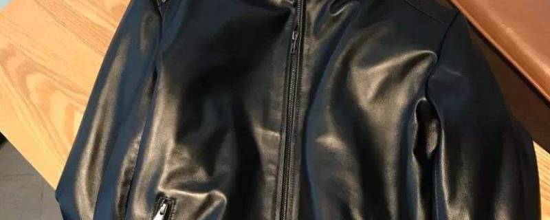 皮衣为什么穿一两年就掉皮 皮衣破皮了怎样修补