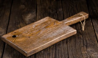 松木菜板脏了怎样清洗干净 松木菜板脏了怎样清洗干净视频
