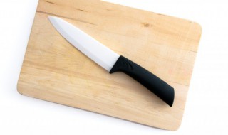 铁木砧板首次使用保养（铁木砧板首次使用保养方法）