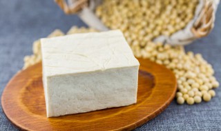 豆腐放冰箱隔夜能吃吗（刚买的豆腐放冰箱隔夜可以吃好吗）