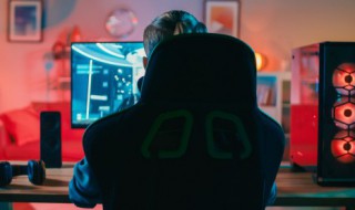 元气骑士怎么让英雄角色常驻大厅