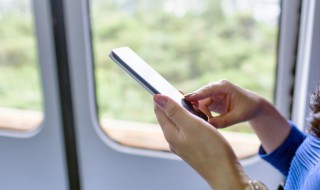 泰拉瑞亚松露虫在哪抓（泰拉瑞亚松露虫怎么抓）