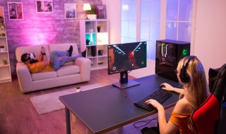 泰拉瑞亚圣骑士怎么出现（泰拉瑞亚圣骑士出现机率）