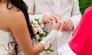 儿子婚礼父亲致辞简短大气（儿子婚礼父亲致辞简短大气当女儿宠）
