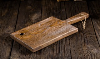 砧板首次使用可以用猪油保养吗（砧板首次使用可以用猪油保养吗视频）